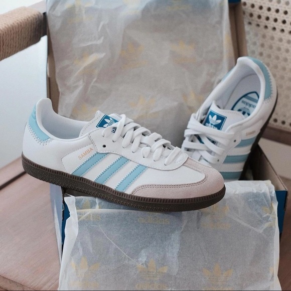 adidas Samba OG Big Kid 'White/Clear Sky/Blue/ Gum' GS 4.5Y-7Y Fit Women 6-8.5 - Picture 2 of 9